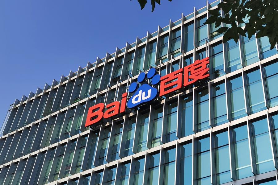 校花扒开🍑给男人玩